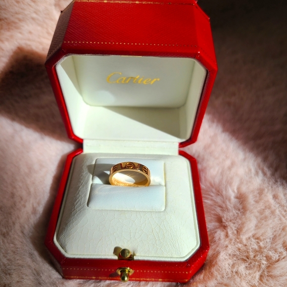 Authentic Cartier Wedding Love Ring - Picture 2 of 9